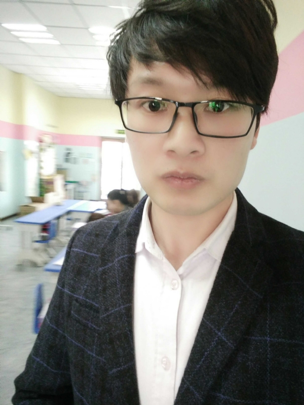 峰的呢喃的第一张照片--宿迁相亲服务中心