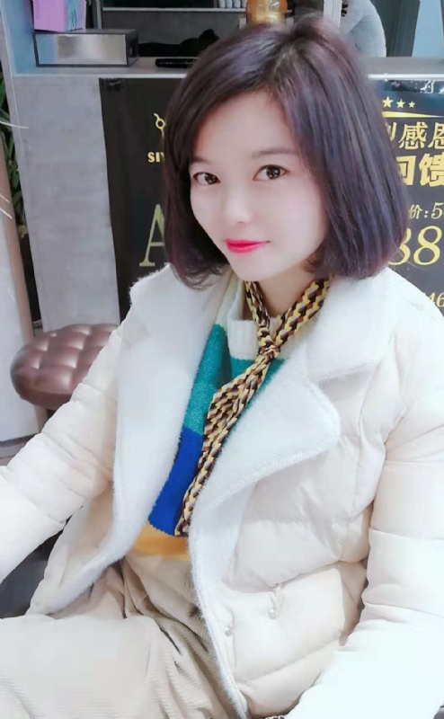 认真的雪的第一张照片--宿迁相亲服务中心