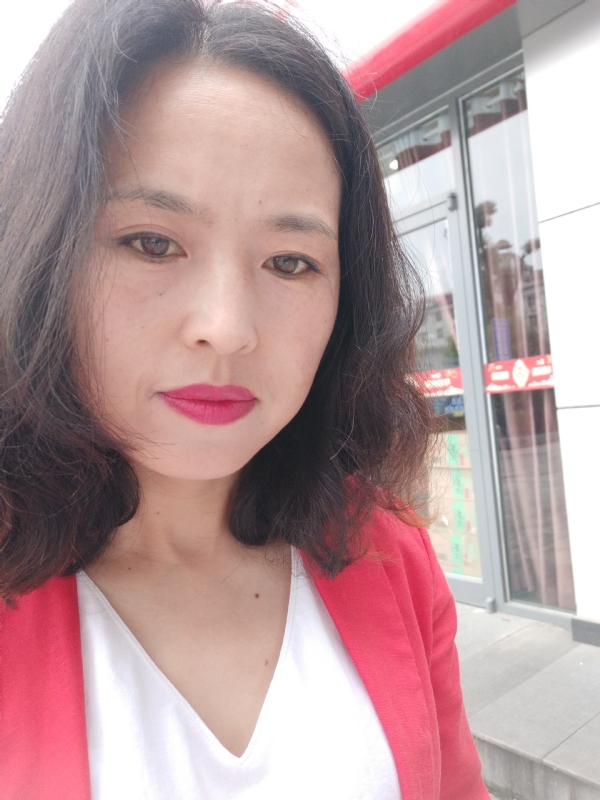 枫叶飘零的第一张照片--宿迁相亲服务中心