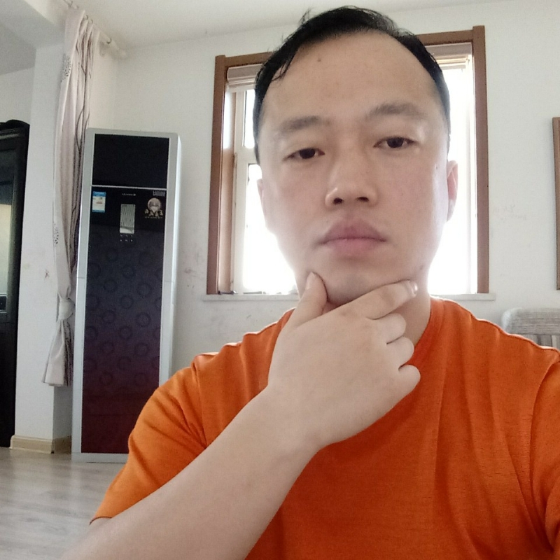 爱热闹的人的第一张照片--宿迁相亲服务中心