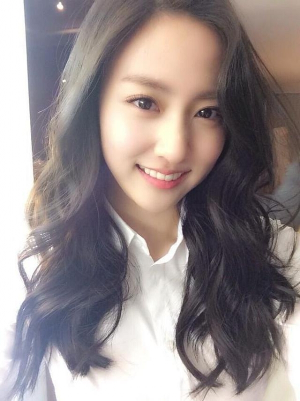 等爱的易微的第一张照片--宿迁相亲服务中心