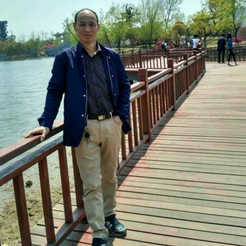 大随帅哥的第一张照片--宿迁相亲服务中心