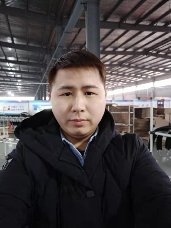 刀锋的第一张照片--宿迁相亲服务中心