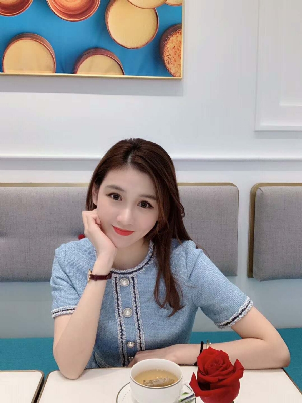 Emily的第二张照片--宿迁相亲服务中心