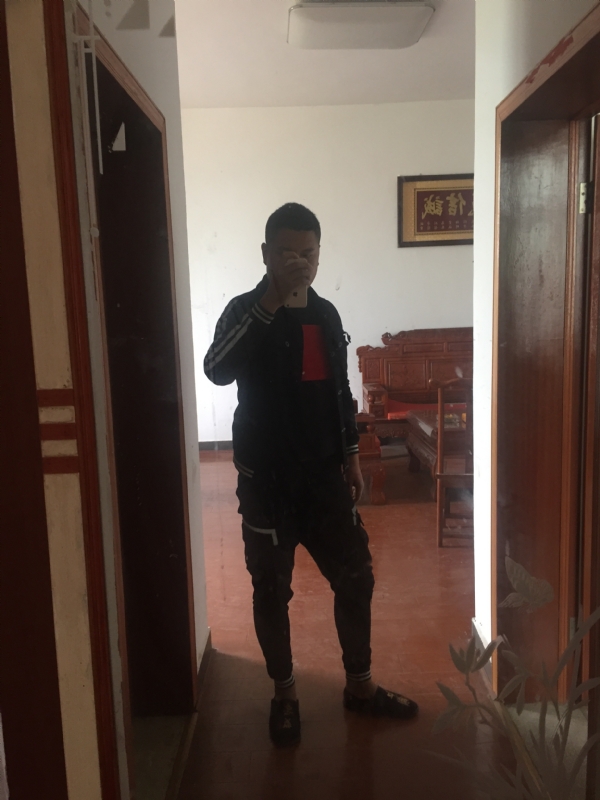 MC无所畏惧的第一张照片--宿迁相亲服务中心