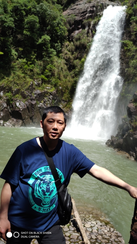 石头的第一张照片--宿迁相亲服务中心