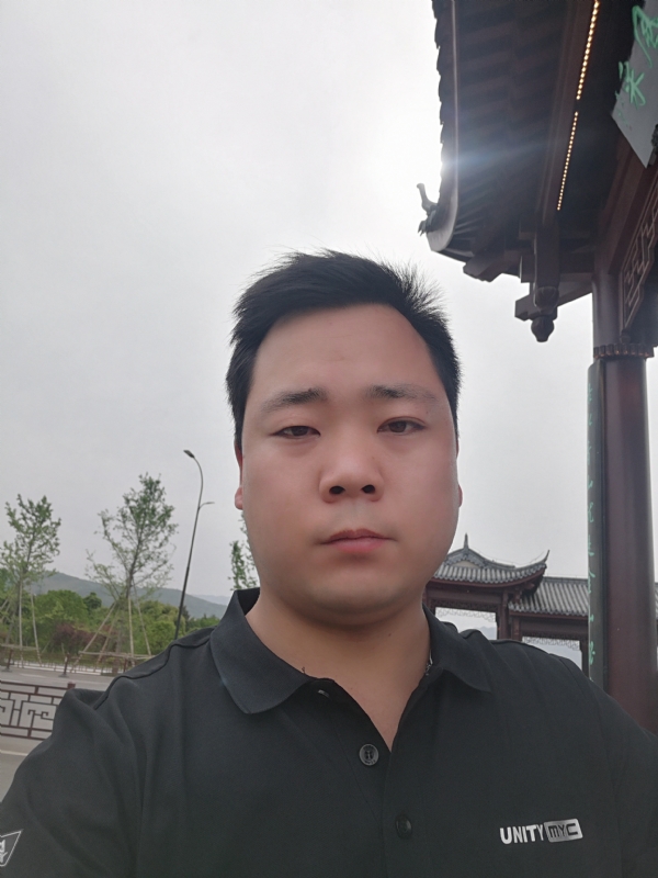 微笑的第一张照片--宿迁相亲服务中心