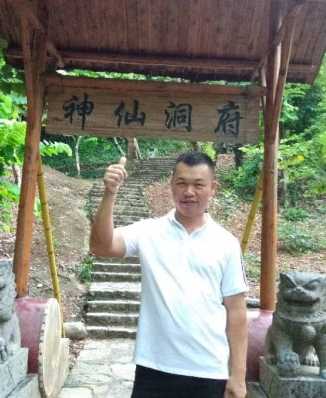 强仔的第一张照片--宿迁相亲服务中心