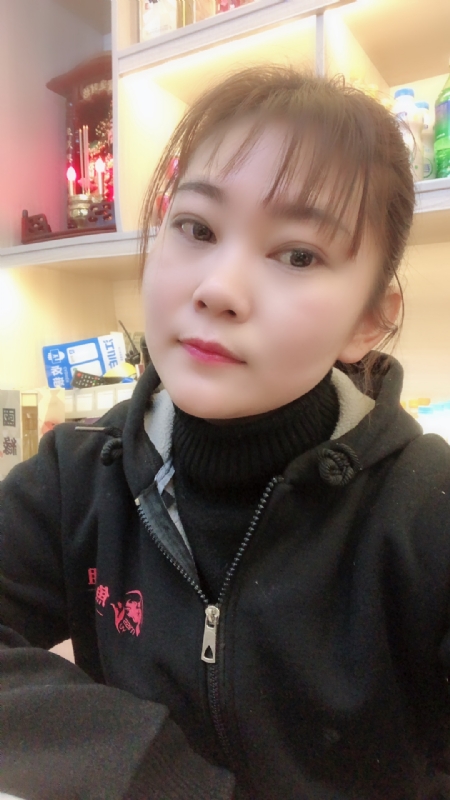 泡沫的第一张照片--宿迁相亲服务中心