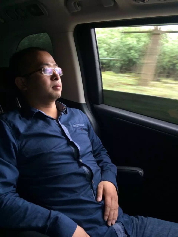 世界那么大的第三张照片--宿迁相亲服务中心