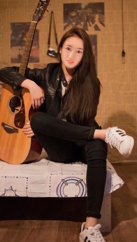 水中月的第一张照片--宿迁相亲服务中心