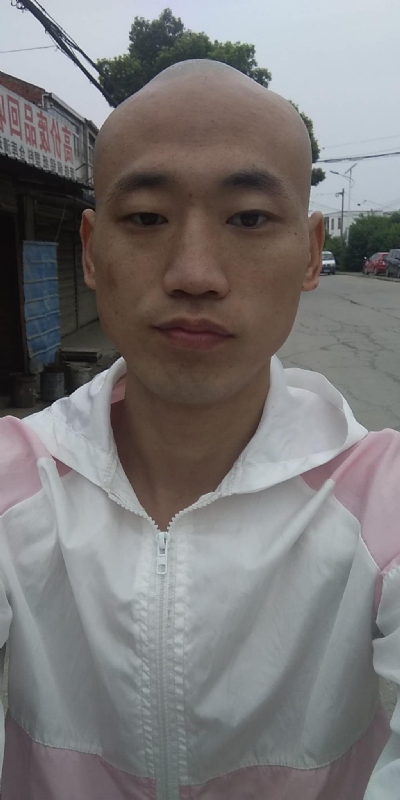 花花公子的第一张照片--宿迁相亲服务中心