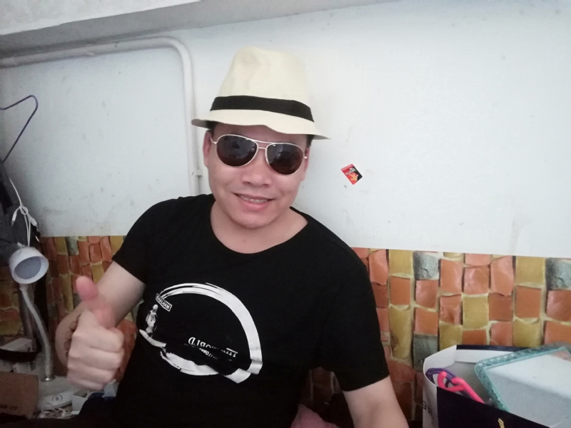 艰难爱情的第一张照片--宿迁相亲服务中心