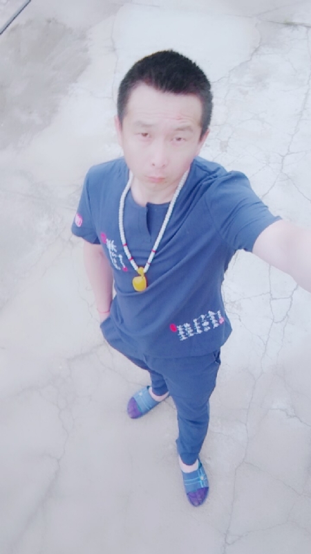 一叶之秋的第一张照片--宿迁相亲服务中心