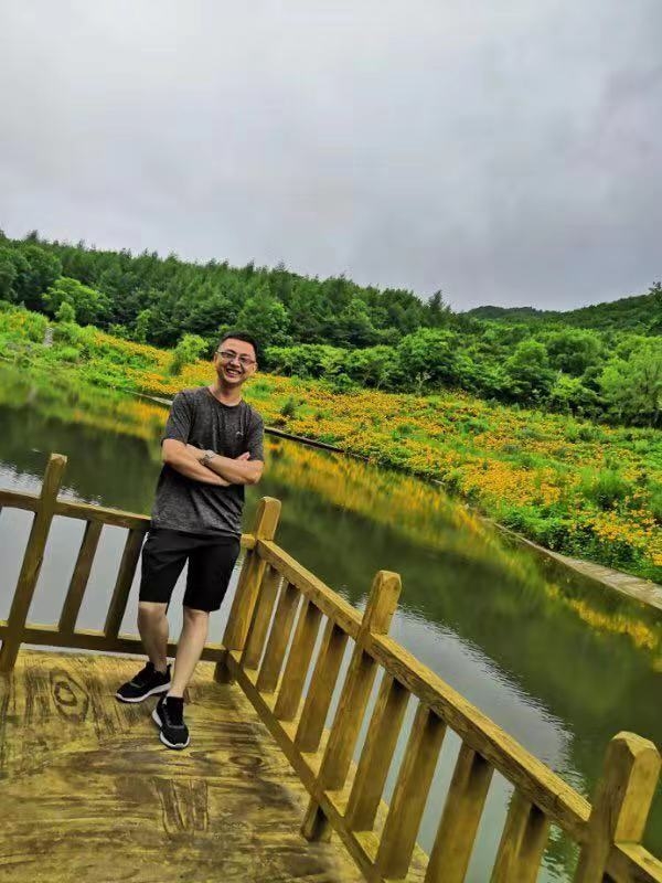 正能量的第三张照片--宿迁相亲服务中心