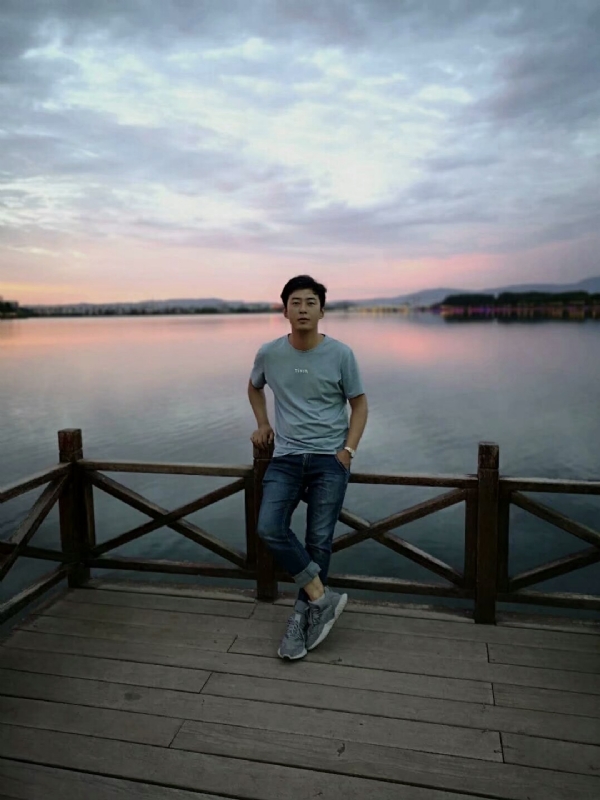 喂南墙我要撞你了的第一张照片--宿迁相亲服务中心