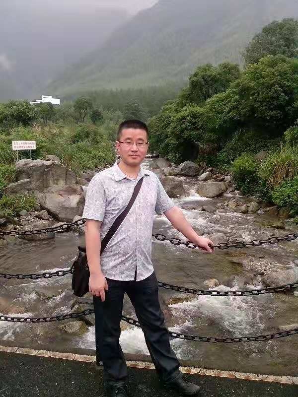 淡定牛魔王的第三张照片--宿迁相亲服务中心