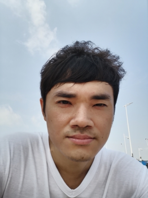 老实人的第一张照片--宿迁相亲服务中心