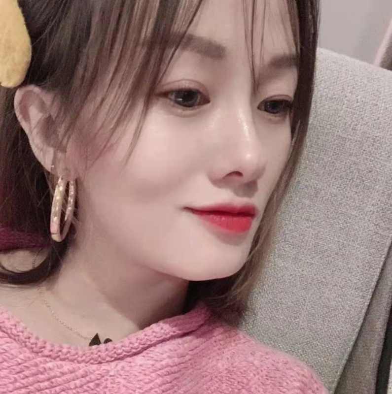 微醺的笑容的第一张照片--宿迁相亲服务中心