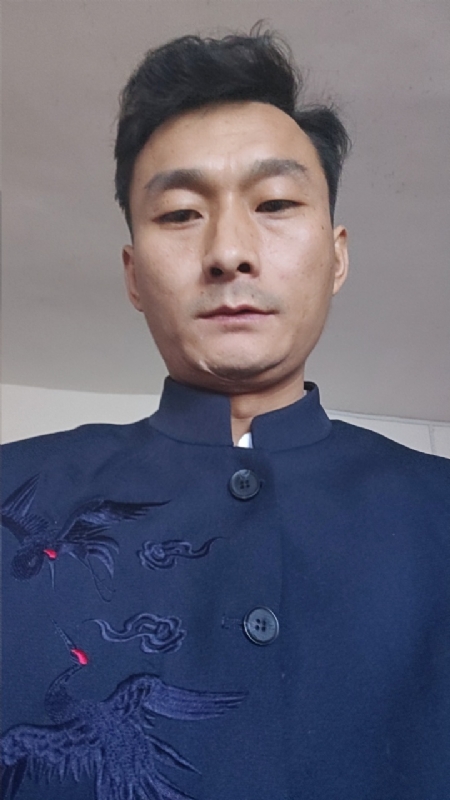 逆袭的小老鼠～龙long的第一张照片--宿迁相亲服务中心