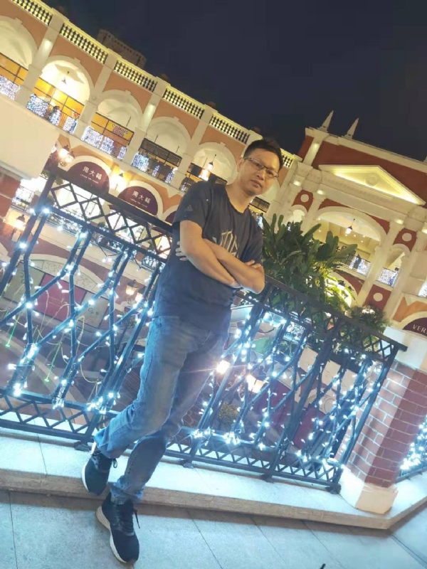 落单恋人的第一张照片--宿迁相亲服务中心