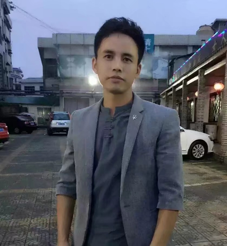 华谢的第一张照片--宿迁相亲服务中心