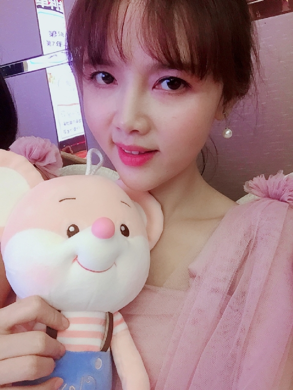 如朱砂的第一张照片--宿迁相亲服务中心