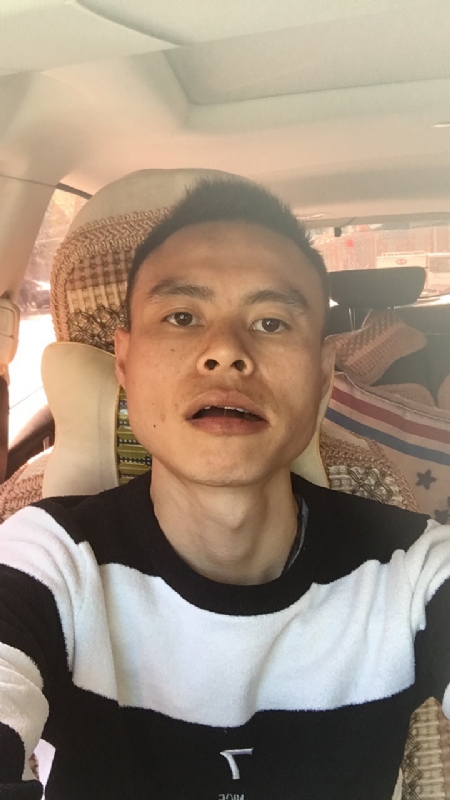 小何的第一张照片--宿迁相亲服务中心