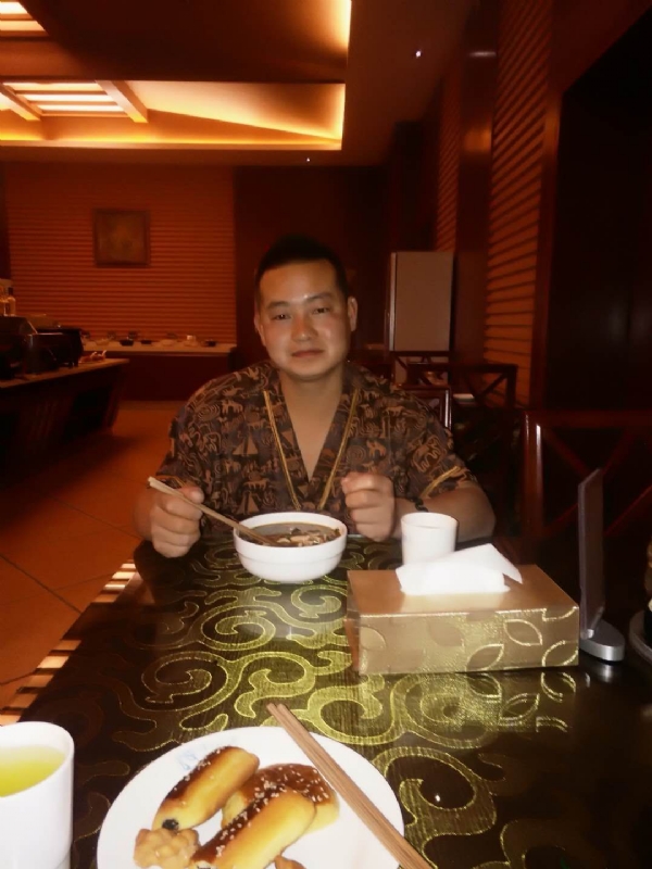 会飞的鱼的第一张照片--宿迁相亲服务中心