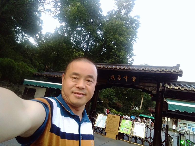 夏雨晨紫的第一张照片--宿迁相亲服务中心