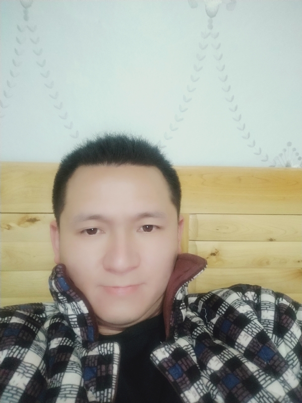 寻找一个真实的她的第一张照片--宿迁相亲服务中心