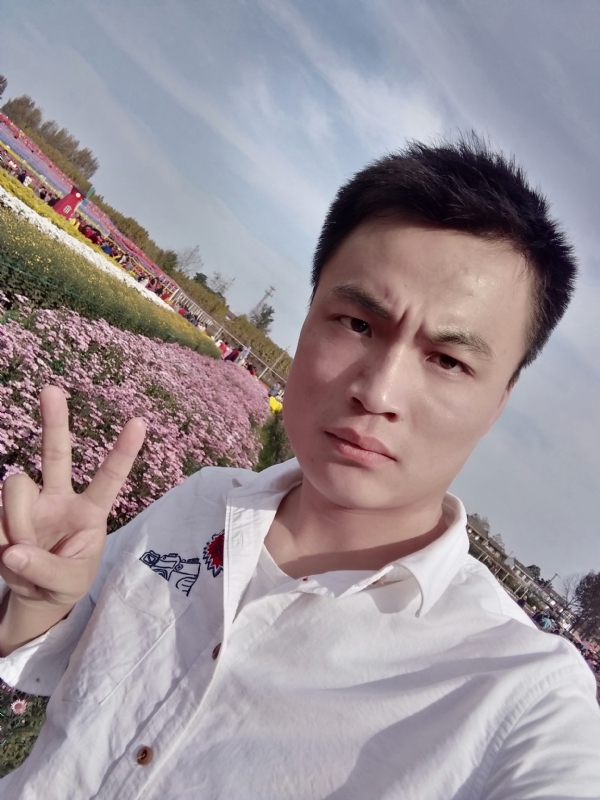 心碎无痕的第二张照片--宿迁相亲服务中心