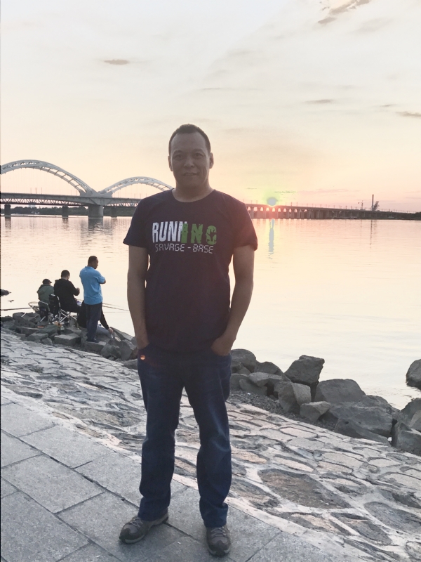 海天一色的第一张照片--宿迁相亲服务中心