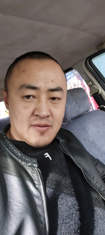 精神九哥的第一张照片--宿迁相亲服务中心