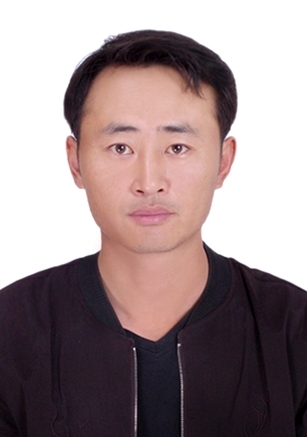 淡漠痕的第二张照片--宿迁相亲服务中心