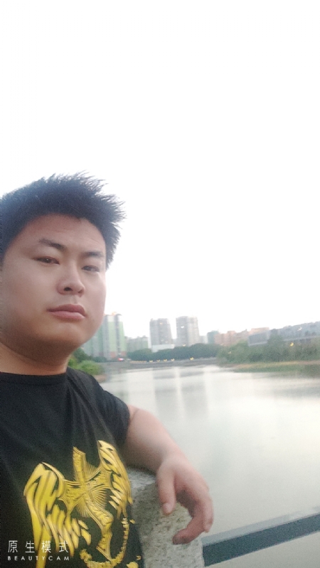 小海的第二张照片--宿迁相亲服务中心