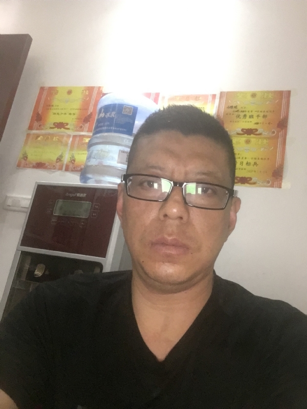 牵手的第二张照片--宿迁相亲服务中心