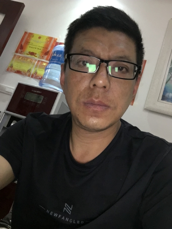 牵手的第三张照片--宿迁相亲服务中心