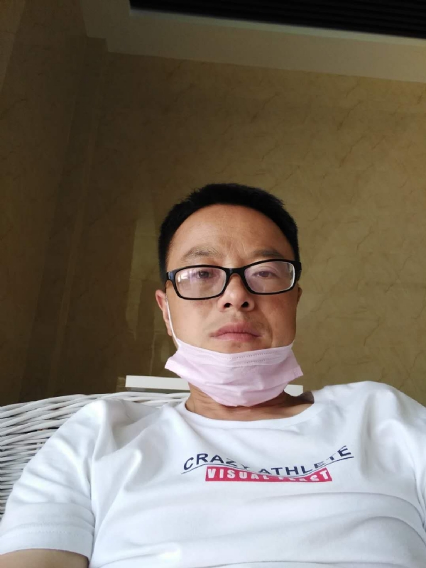 小马奔腾的第一张照片--宿迁相亲服务中心