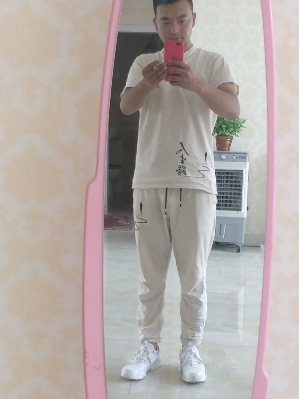 一天一根烟的第二张照片--宿迁相亲服务中心