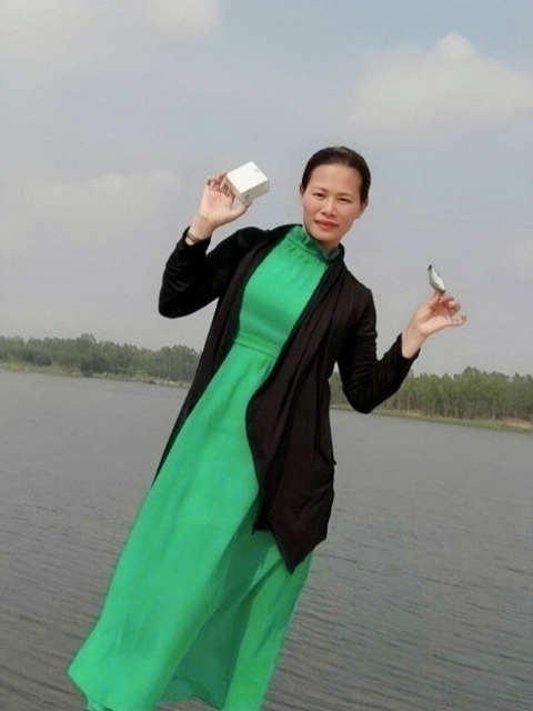 李梅的第三张照片--宿迁相亲服务中心