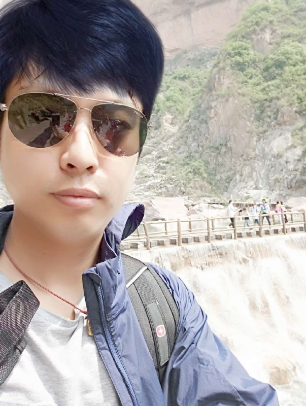 雅俗共赏的第一张照片--宿迁相亲服务中心