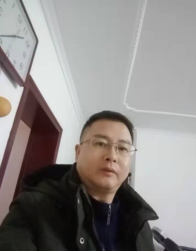 想牵你的手的第一张照片--宿迁相亲服务中心