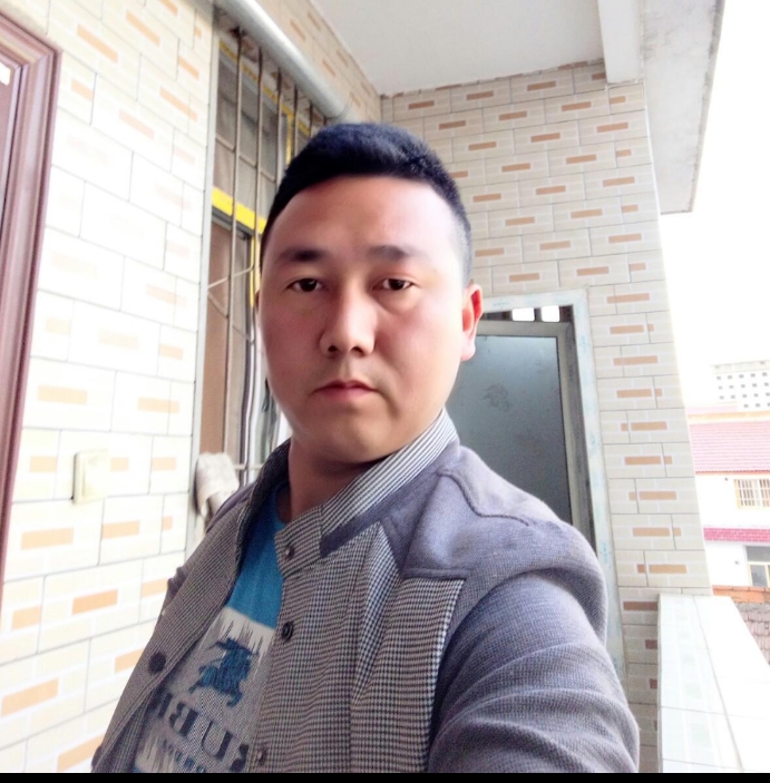 帅帅的大叔的第一张照片--宿迁相亲服务中心