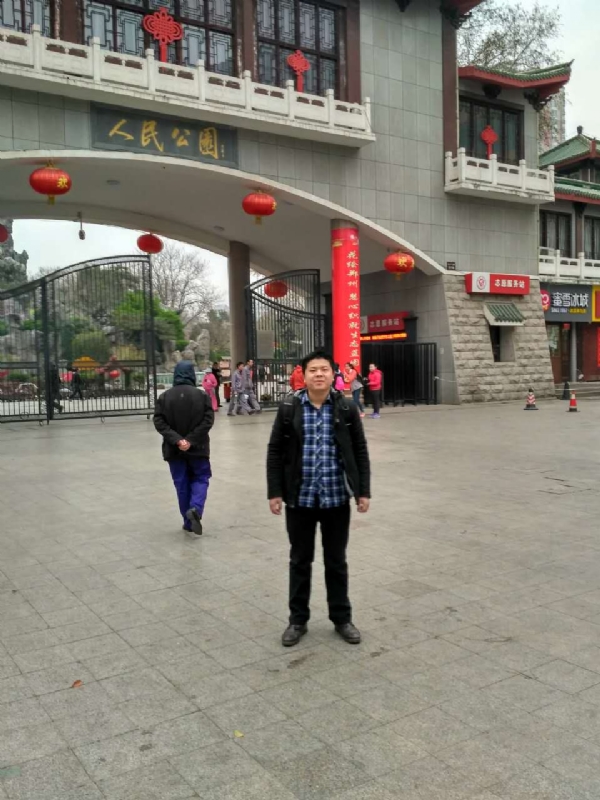 在奋斗的第一张照片--宿迁相亲服务中心