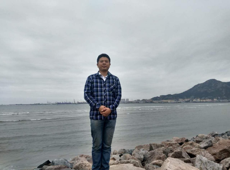 在奋斗的第二张照片--宿迁相亲服务中心