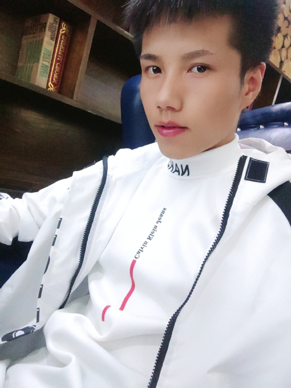 梁辞的第一张照片--宿迁相亲服务中心