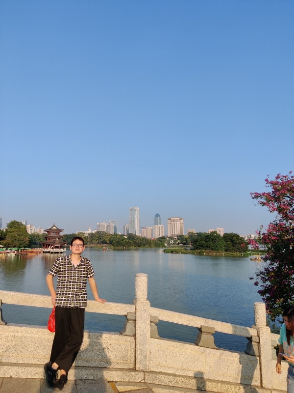 萍水相逢晏的第一张照片--宿迁相亲服务中心