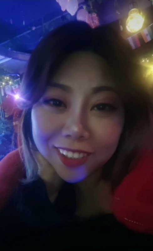 收快递的费仙女的第一张照片--宿迁相亲服务中心