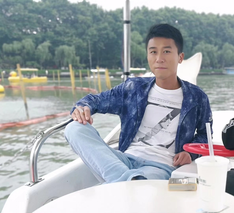 小熊微品的第一张照片--宿迁相亲服务中心